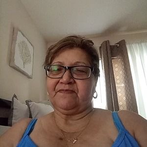 Meet your Posher, Julia